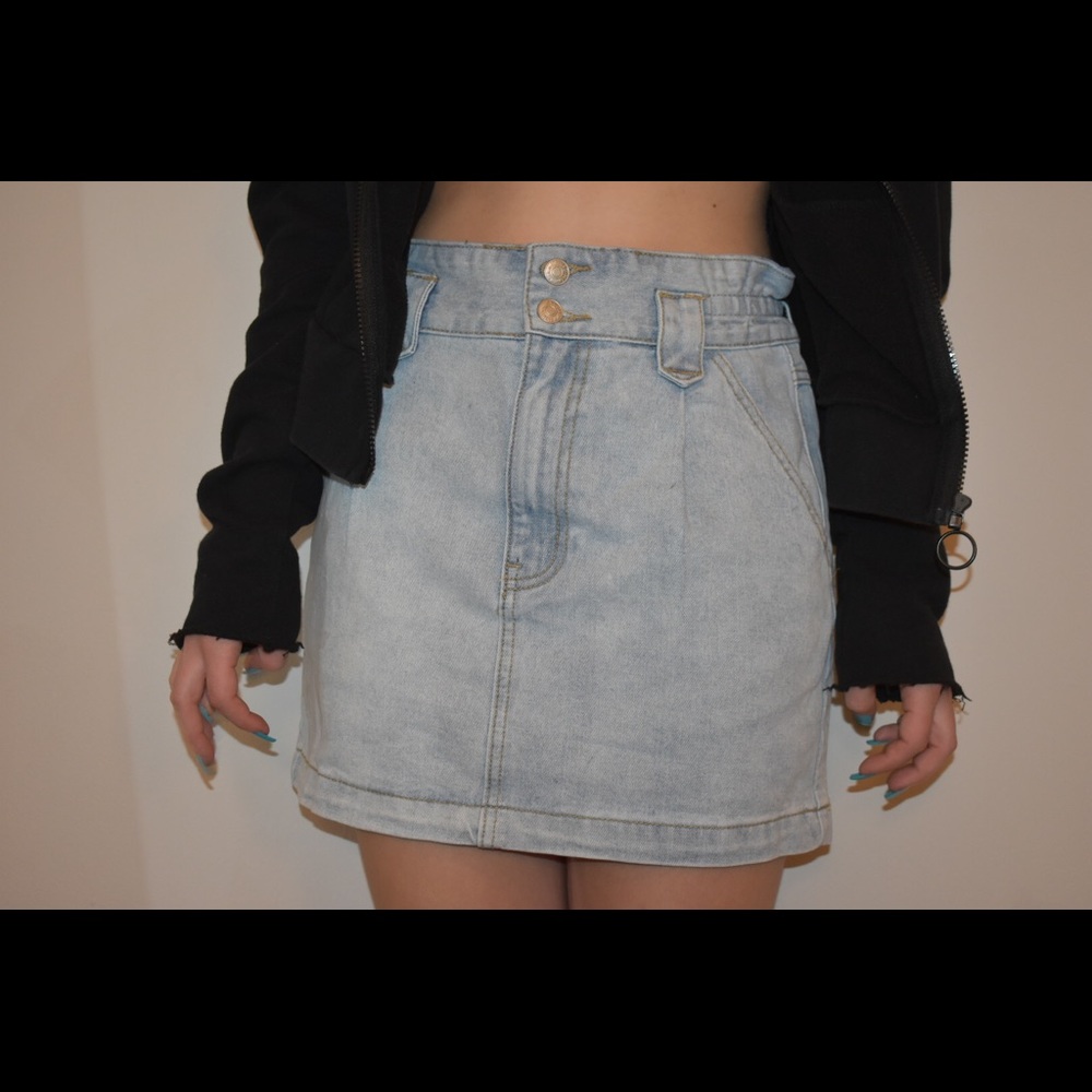Light wash denim skirt